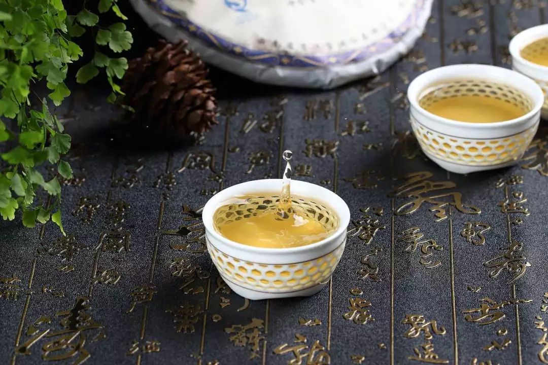 中期普洱丨中产阶级手中的“香饽饽”！终于热热热了！