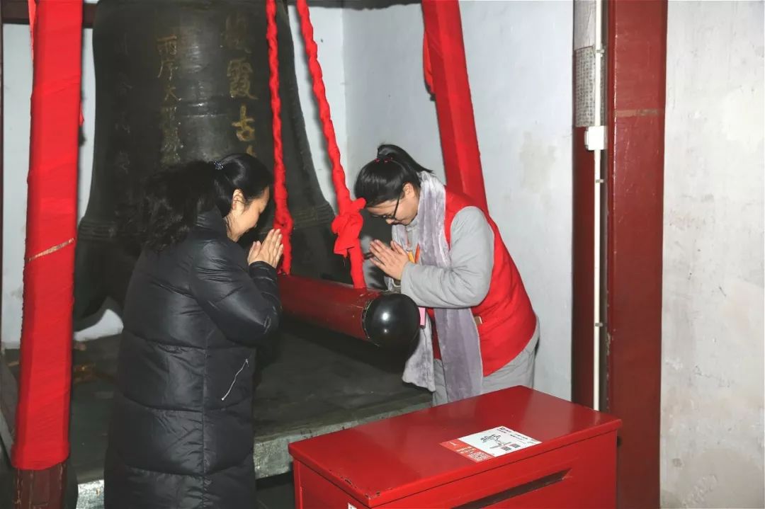 春节我在栖霞寺做义工：来的都是红尘客  修的却是清净心