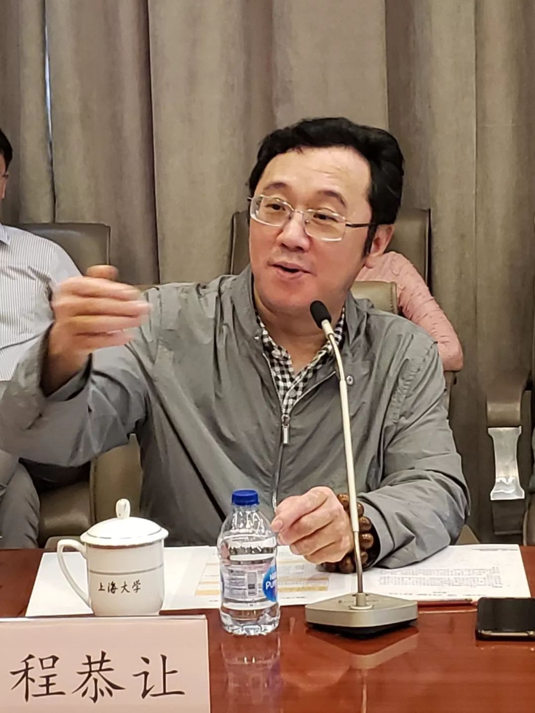 “佛教中国化：问题、方法与思路”学术工作坊在上海大学举办