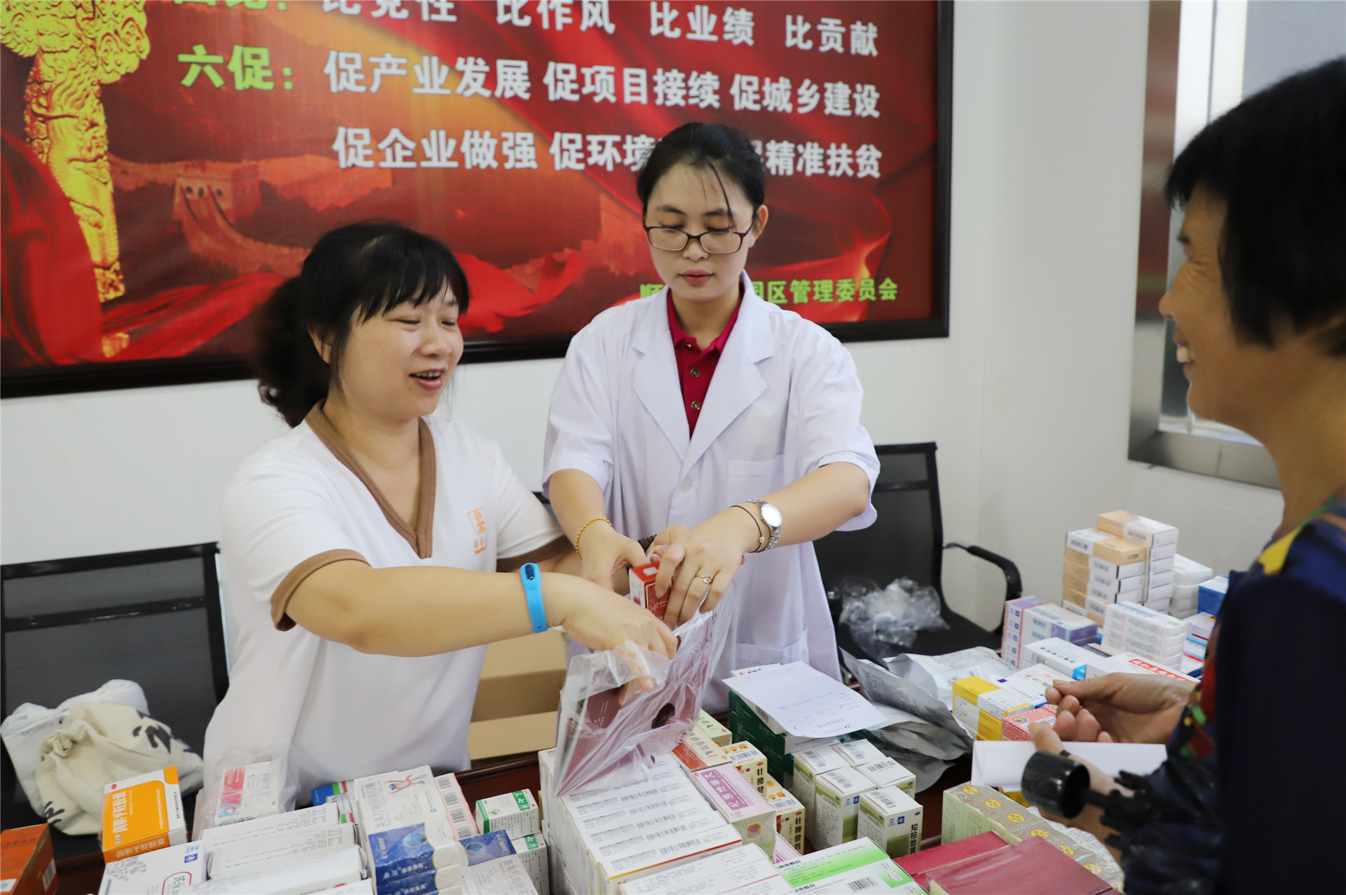 视频 | 大雨倾盆仍无阻 南普陀寺慈善会顺昌、光泽义诊活动传播大爱