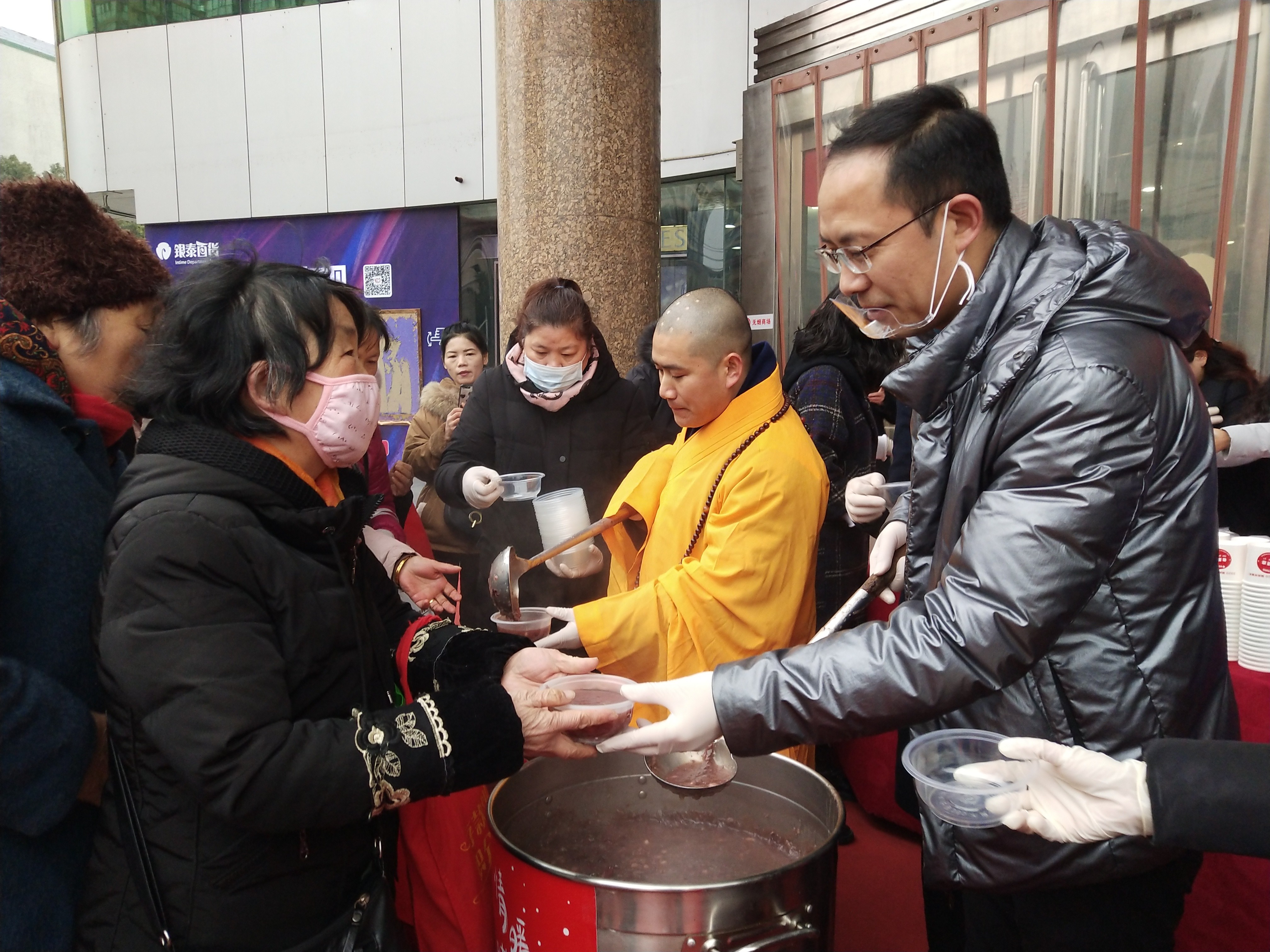 腊八 | 佛陀成道日 湖北鄂州普照寺广发“腊八福粥”