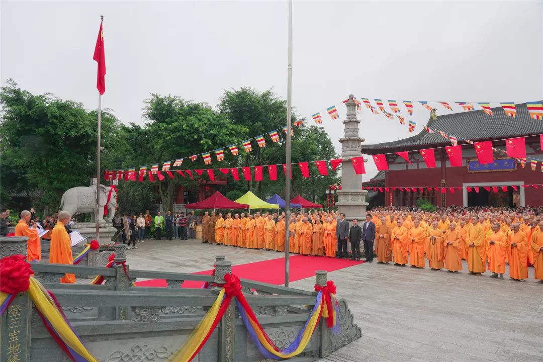 迎华诞 念恩师——四川尼众佛学院庆祝祖国70华诞暨隆莲法师诞辰110周年纪念法会圆满