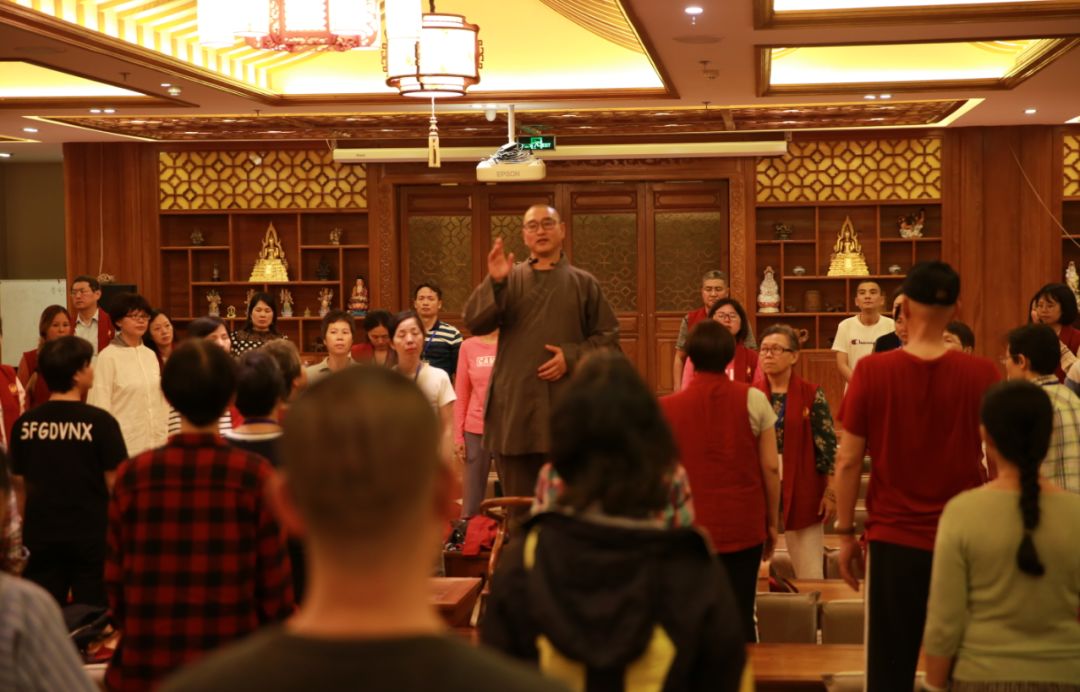 善友康乐社 | 德建禅师为癌症康复营学员亲授禅武医功法