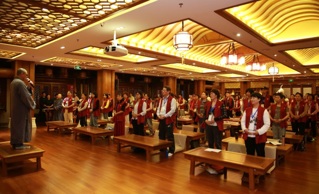 善友康乐社 | 德建禅师为癌症康复营学员亲授禅武医功法