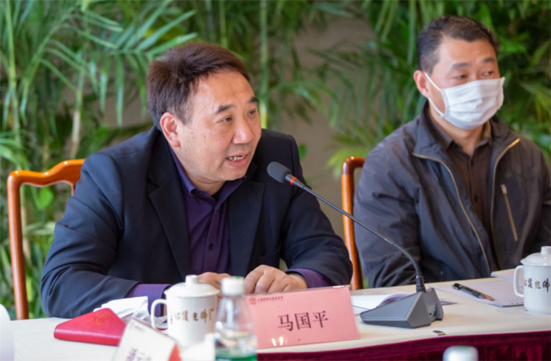 上海宗教界首个文教基金会举行换届会议 钱文忠田沁鑫等参与