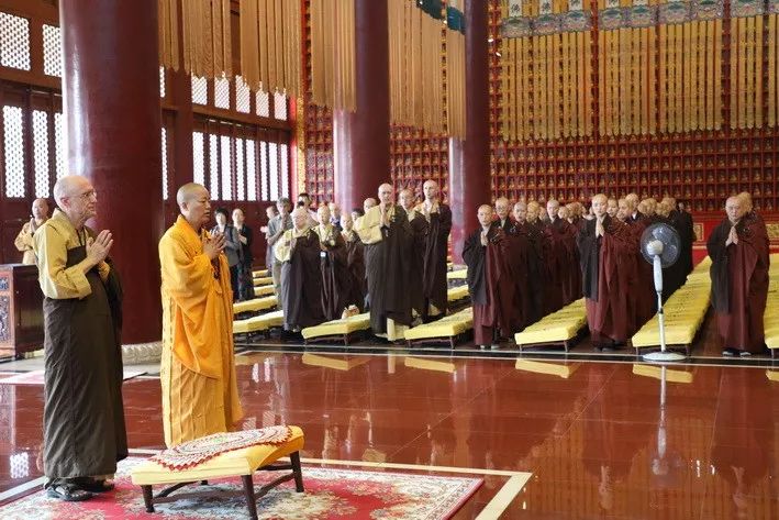 河北柏林禅寺 | 美国万佛城恒实长老一行来山礼祖