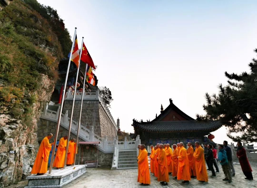 盛世中国 喜迎华诞 | 五台山全山僧众喜迎祖国七十周年华诞