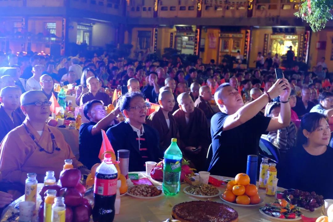 法会现场 | 荐福观音寺举行月光菩萨圣诞拜月道场暨普茶仪式