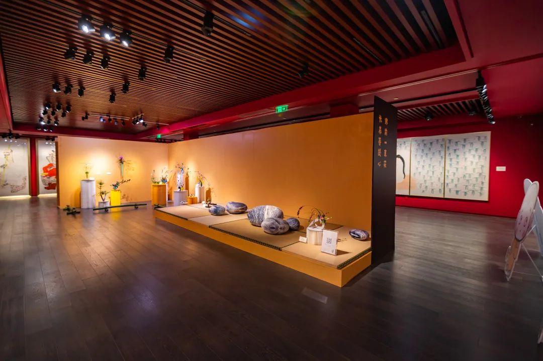 “空华水月·玉佛印心”玉佛禅寺·华道家元池坊作品展圆满开幕！