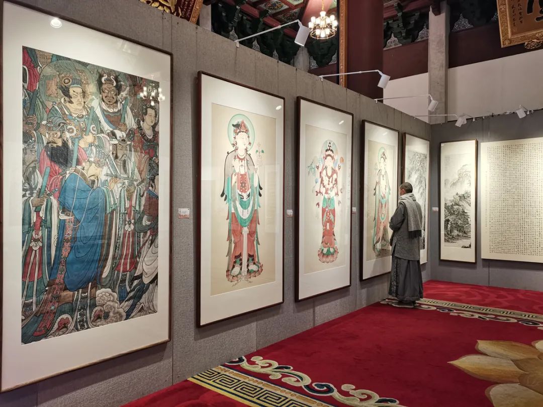 得到院长肯定！展出200余幅 七位艺术学僧交出满意毕业答卷