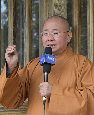 本如法师专访图