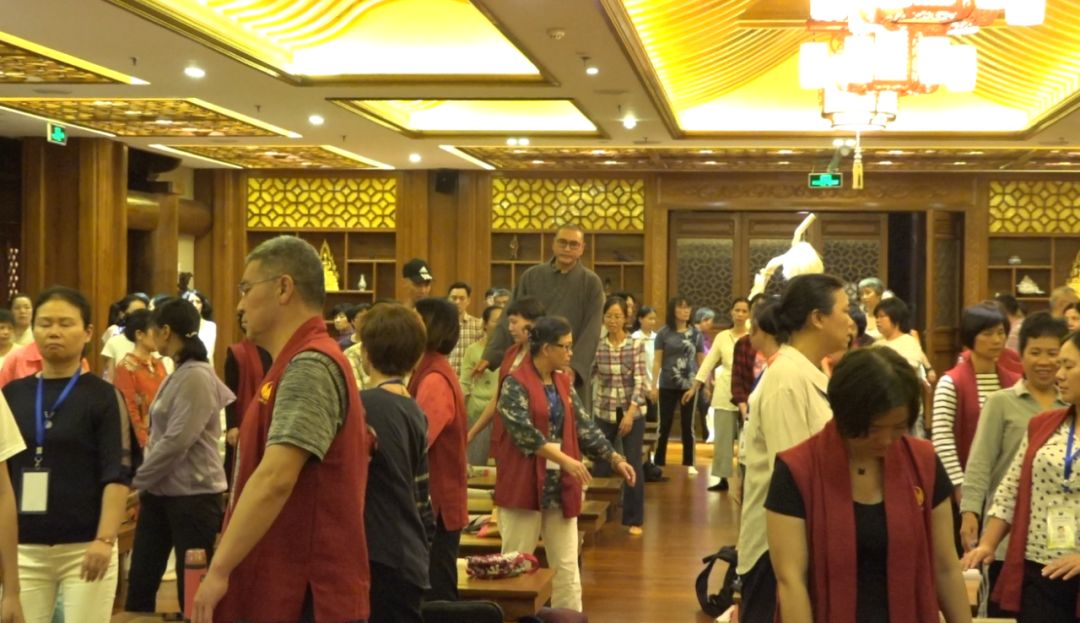善友康乐社 | 德建禅师为癌症康复营学员亲授禅武医功法
