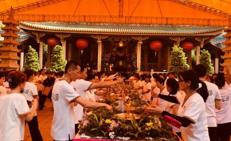 节俭朴素不铺张 一起了解一下南普陀寺做“减法”的浴佛节