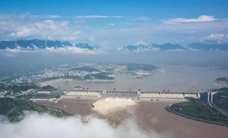 古刹何止藏深山？还有屹立在江河湖海的水上寺院 突破你想象