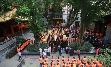 广州大佛寺举行“六月六 晒经会 传法宝 开智慧”晒经活动