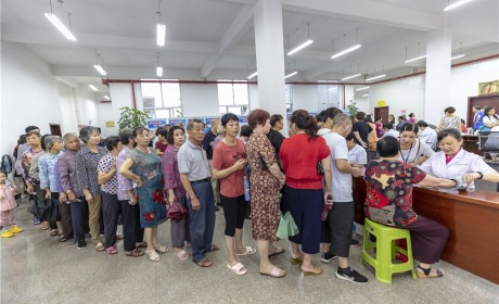 走进福建南平顺昌 南普陀寺慈善会开展义诊服务