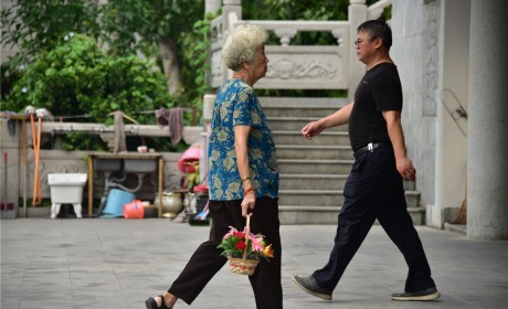 中元节临近  厦门南普陀寺提倡文明祭祀